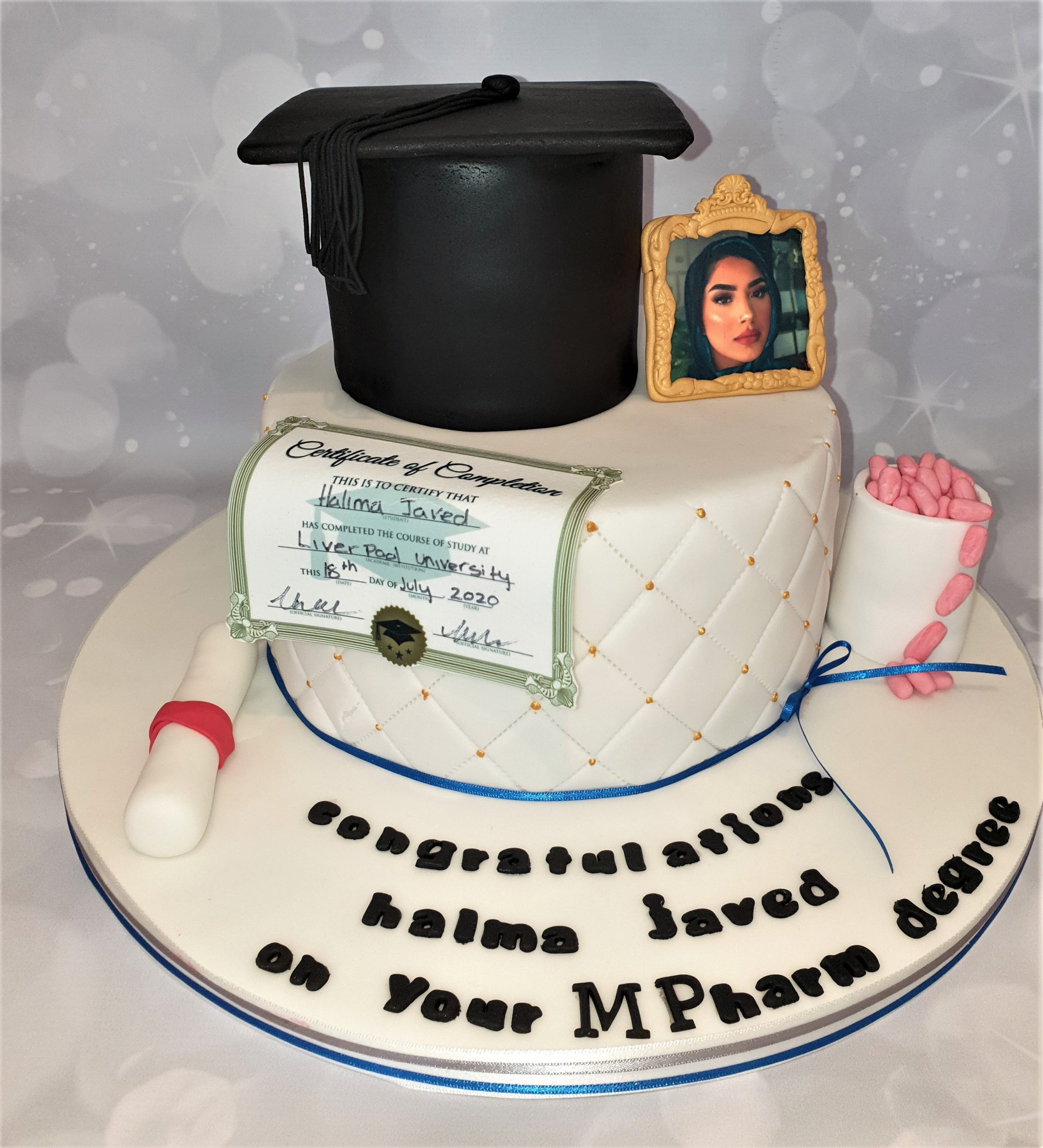 graduation cake for pharmacist